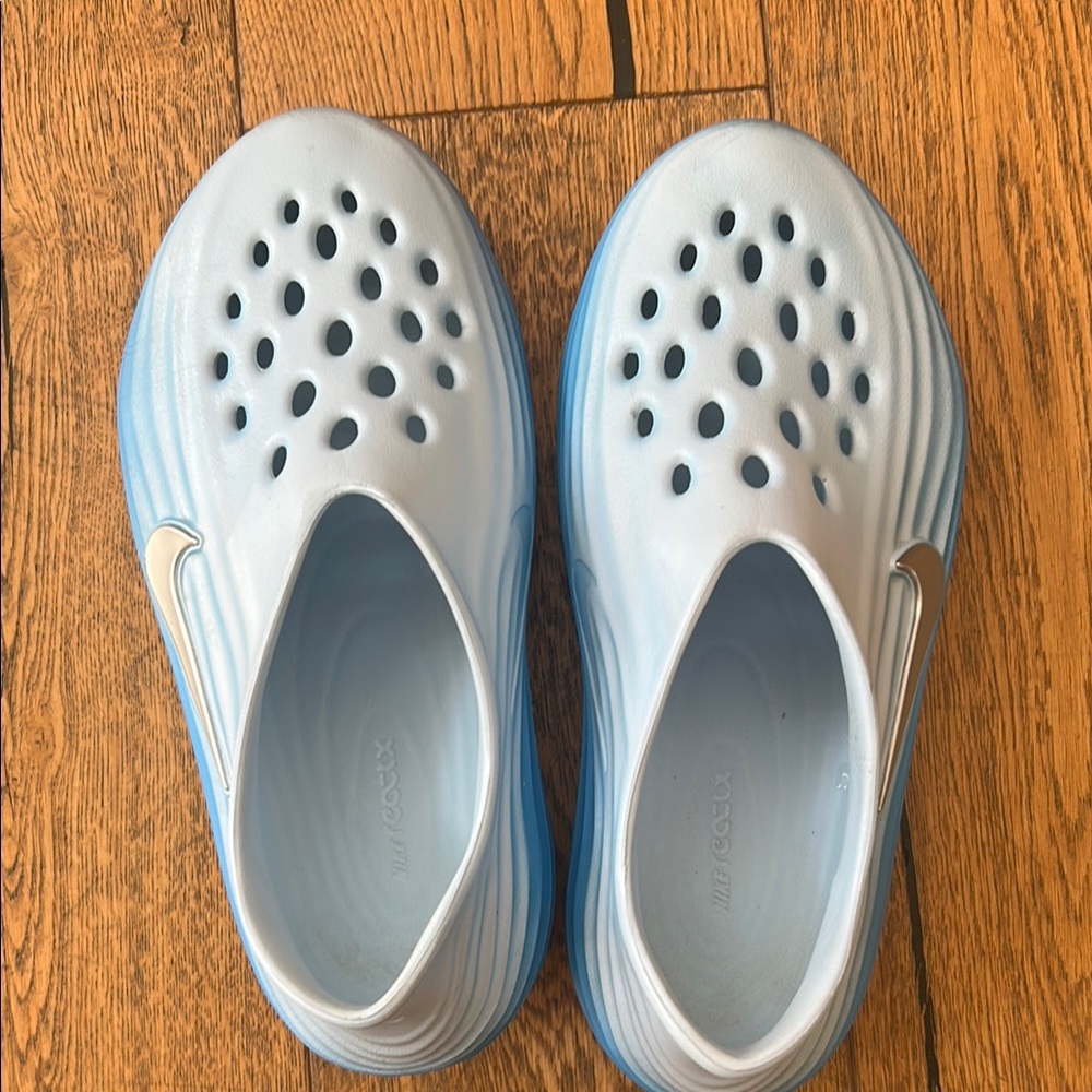 Nike Reactx Kids Light Blue slip on sz 7